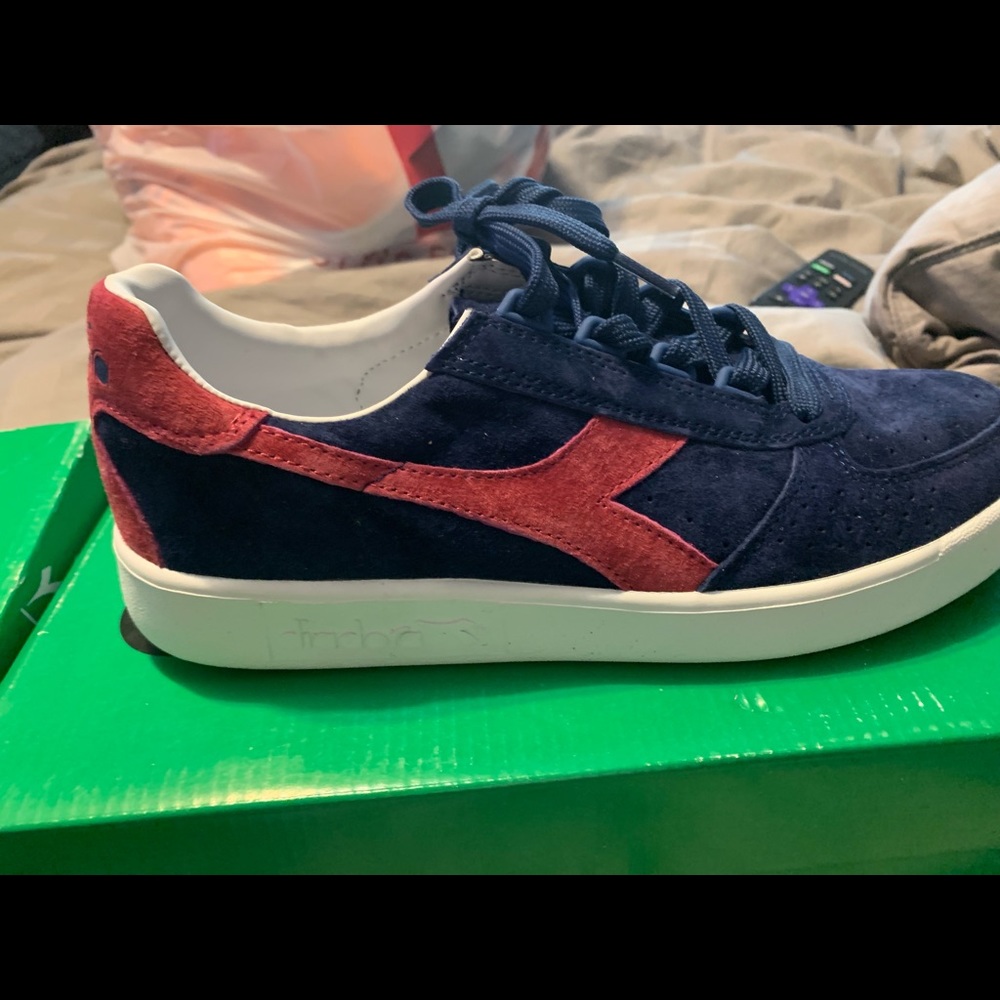 Diadora shoe
